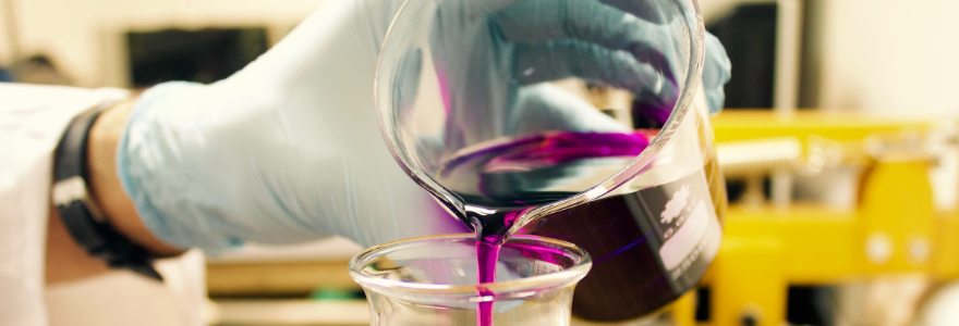 purple-pour-beaker-unsplash-880x300.jpg